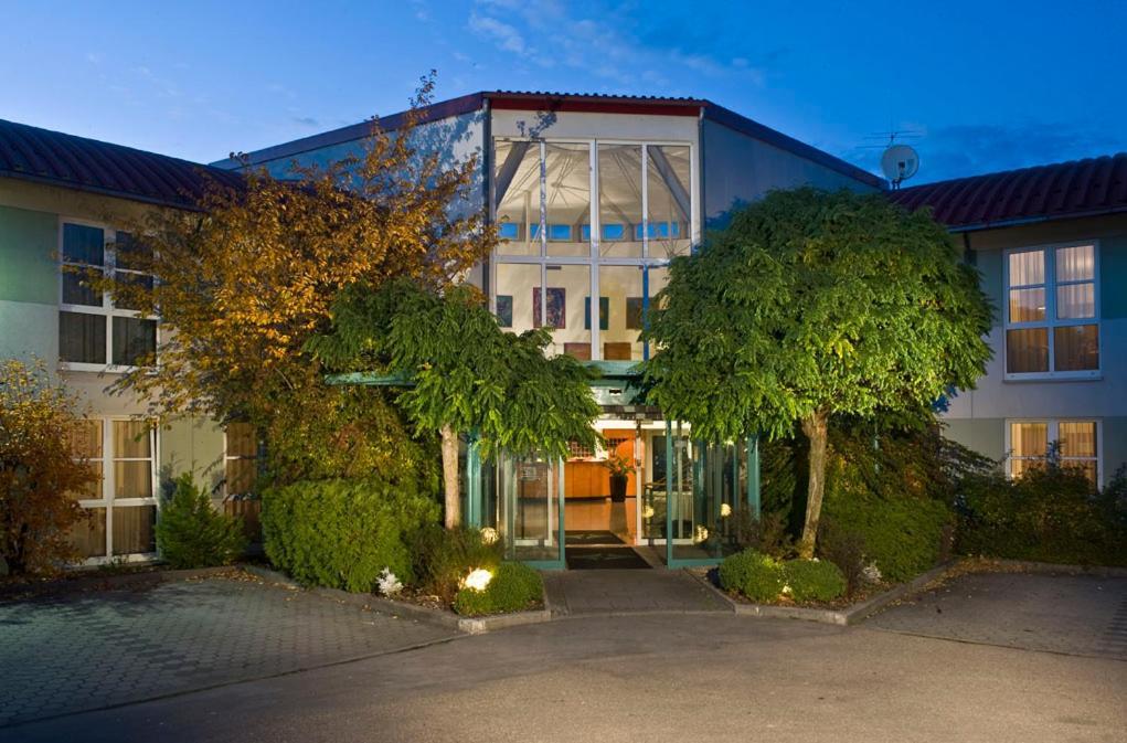 Trip Inn Hotel Dasing-Augsburg Екстер'єр фото